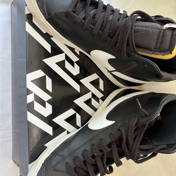 Nike Black and White High-Top Sneakers size 13 - Picture 9 of 14